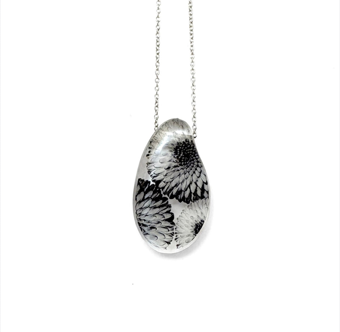 Blobby Mums Necklace